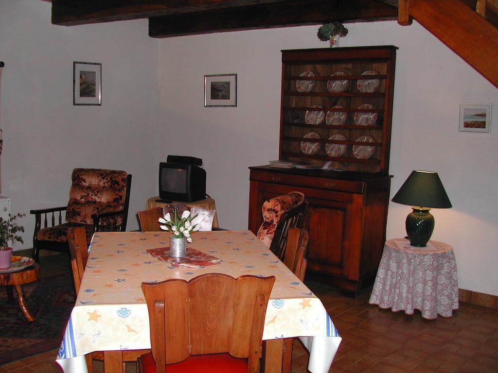 Les Gites De Garz Ar Bik Brasparts Camera foto